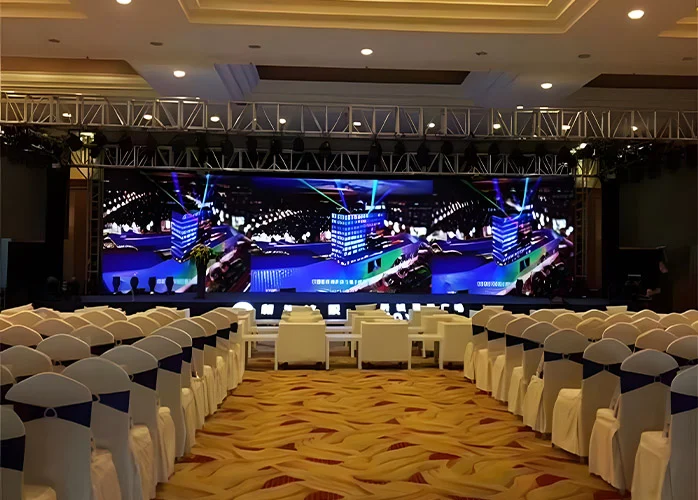 Pantallas LED de paso de píxeles fino 640 × 480